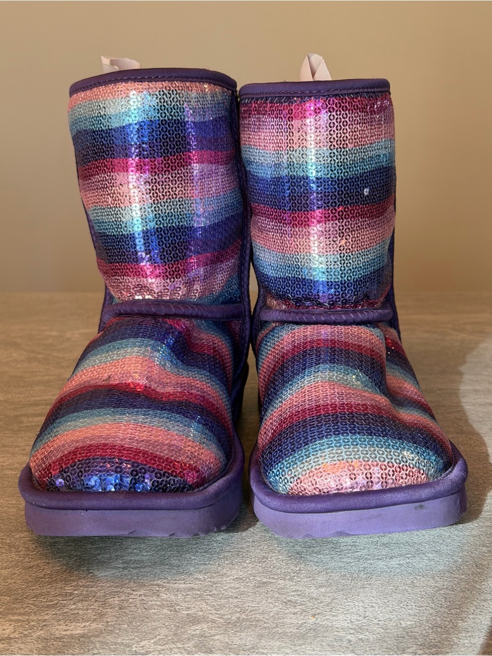 UGG Kids Classic II Sequin Rainbow Winter Boots  Girls Size 6 Purple